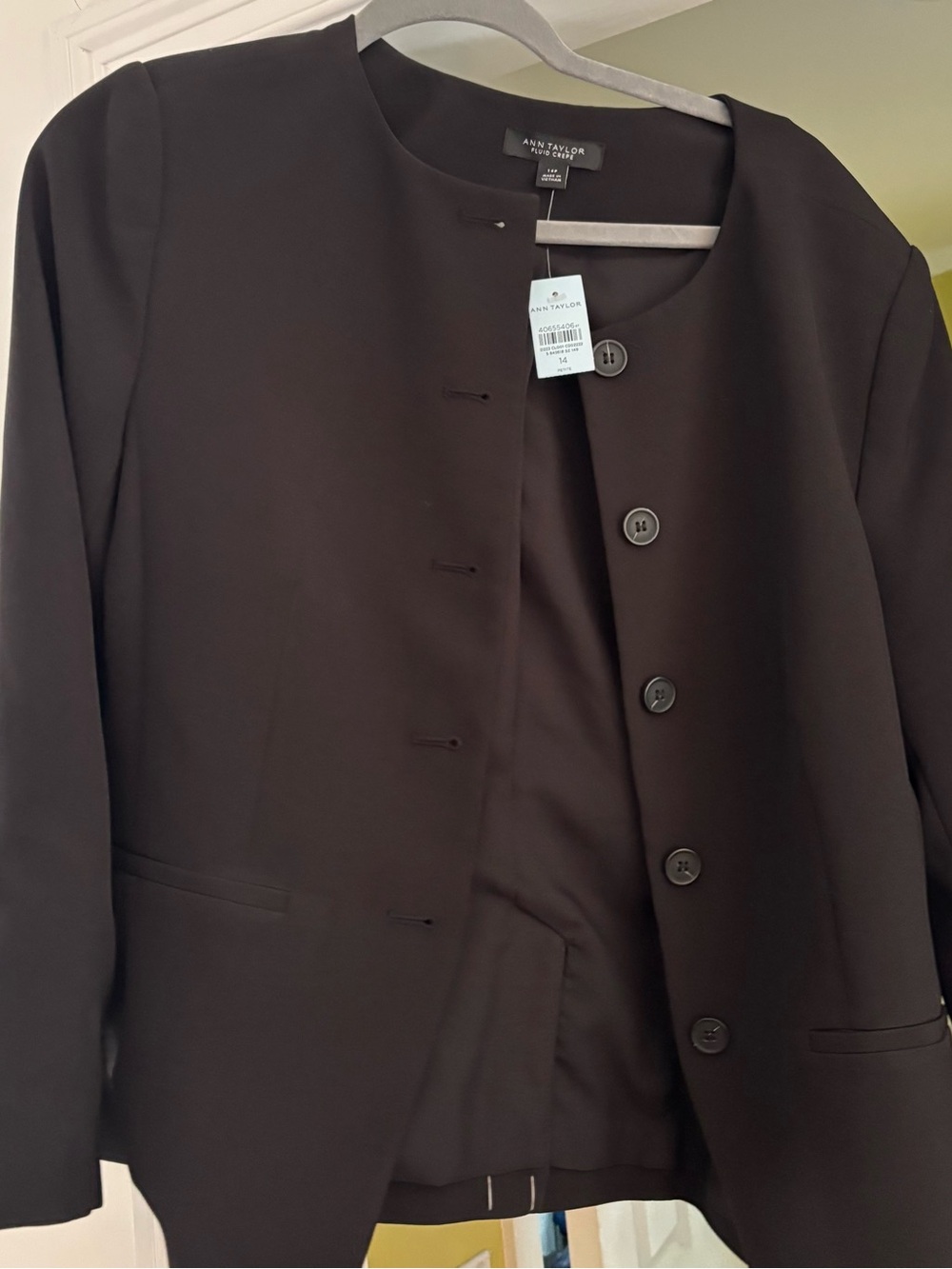 Ann Taylor Women’s Black Classic Button-Front Jacket